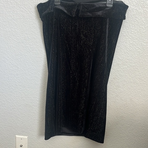 Urban social medium Black Strapless Dress with Glitter Accents - Picture 3 of 4